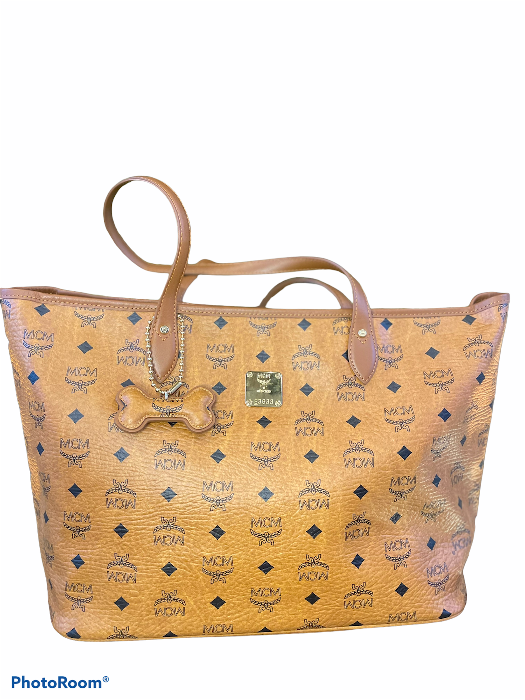 Mcm tote with zipper hotsell